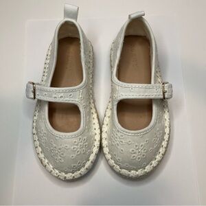 OLD NAVY MARY JANE ESPADRILLE FLATS FOR GIRLS EYELET BUCKLE FLATS BALLET SHOES 9